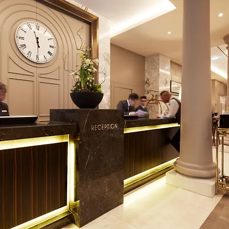 Titanic Gendarmenmarkt ホテル 5*