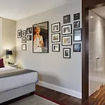 Szálloda Titanic Gendarmenmarkt 5*