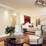 Titanic Gendarmenmarkt Szálloda 5*