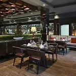 Szálloda Titanic Gendarmenmarkt