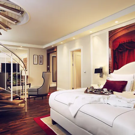 Titanic Gendarmenmarkt 5* برلين