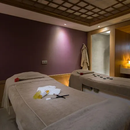 فندق Titanic Gendarmenmarkt برلين