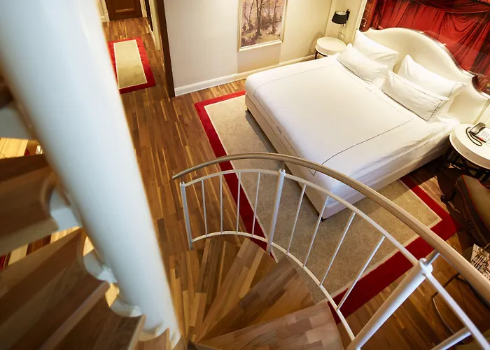 Hotell Titanic Gendarmenmarkt 5*