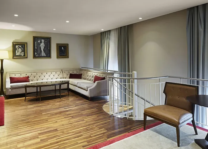 Titanic Gendarmenmarkt Hotel Berlin