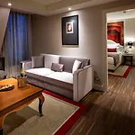 Titanic Gendarmenmarkt Hotel Berlin