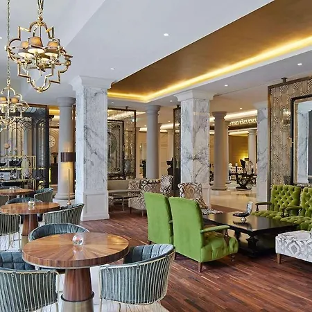 Titanic Gendarmenmarkt Berlin