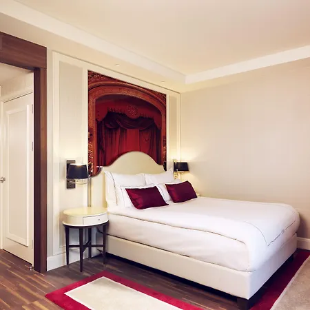 Titanic Gendarmenmarkt 5*