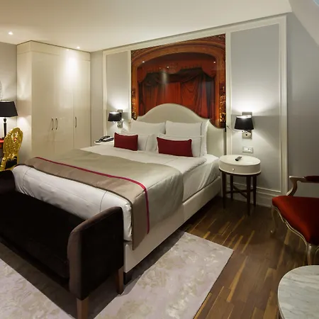 Otel Titanic Gendarmenmarkt