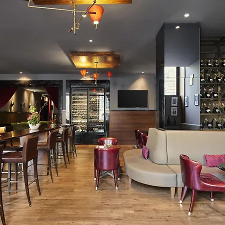 Titanic Gendarmenmarkt Hotel 5*