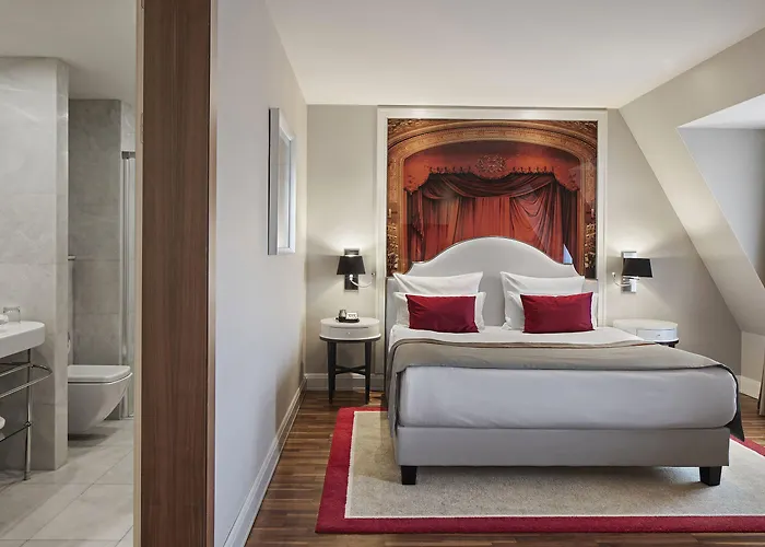 Titanic Gendarmenmarkt 5* ברלין